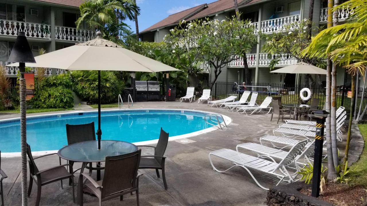 Downtown Hawaiian Theme Condo With Hot Tub, Pool & Beach - Kona Islander Inn 凯路亚-科纳 外观 照片
