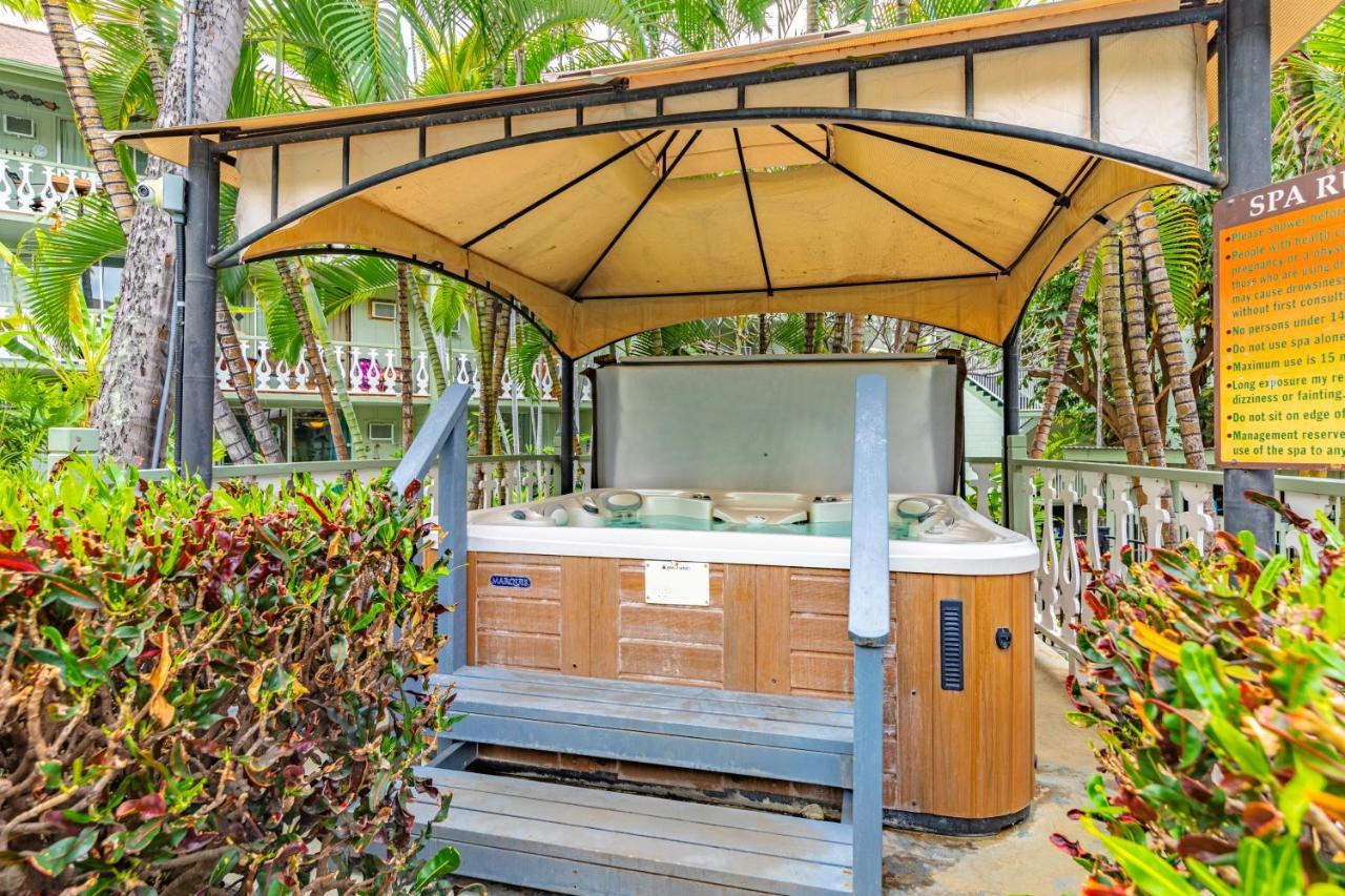 Downtown Hawaiian Theme Condo With Hot Tub, Pool & Beach - Kona Islander Inn 凯路亚-科纳 外观 照片